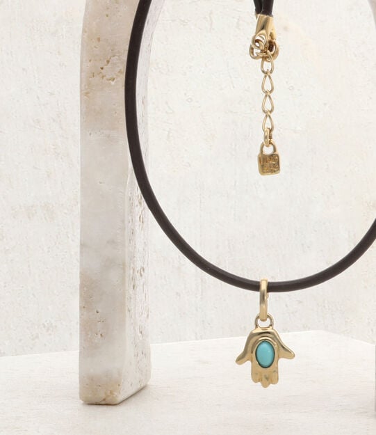 Look Hazte a leather necklace